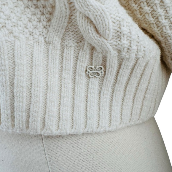 Aritzia Sunday Best Peggy Cropped Sweater - Picture 6 of 12